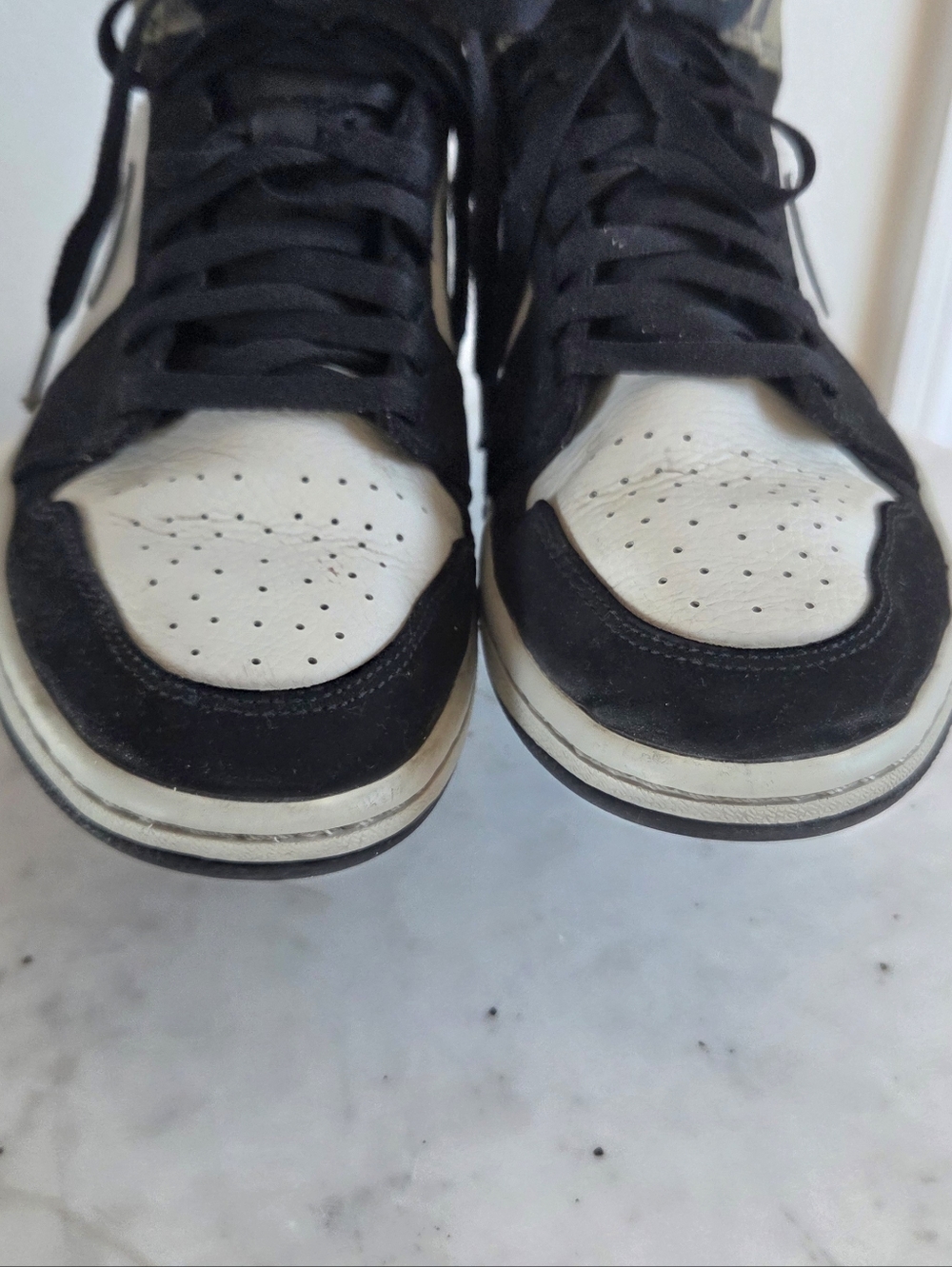 Nike Air Jordan Retro 1 Mid Men Size 8.5 CW5490-001 Green Camo Black White Shoes - Picture 5 of 10